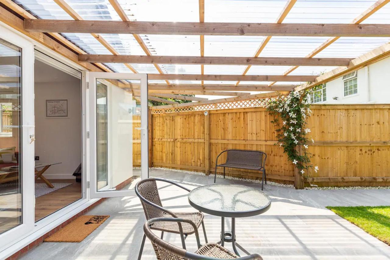 Charming Chester Studio With Private Garden & Free Parking Экстерьер фото