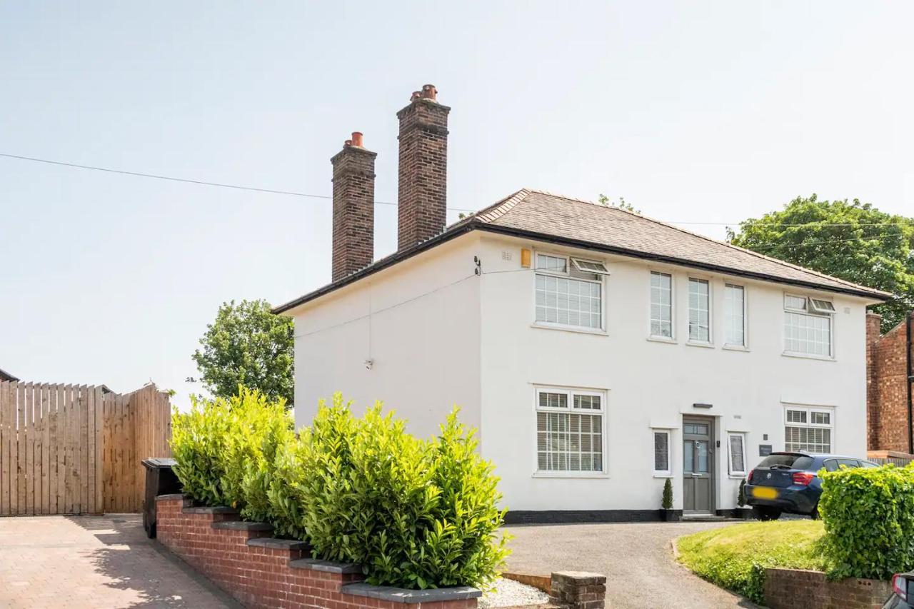 Charming Chester Studio With Private Garden & Free Parking Экстерьер фото